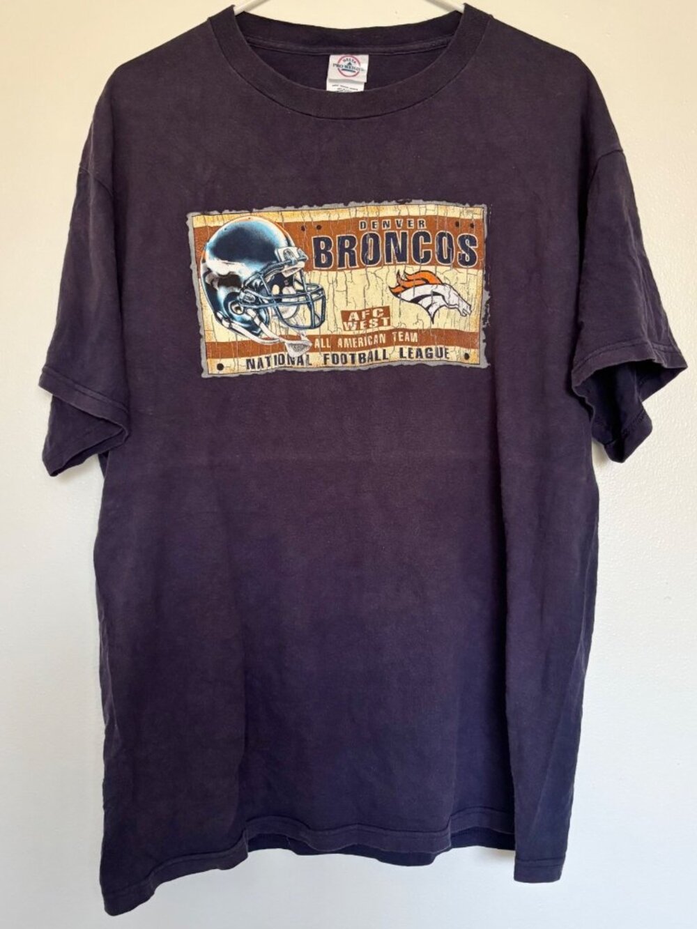 Menโs Denver Broncos NFL Graphic T-Shirt Purple Large Pro Weight